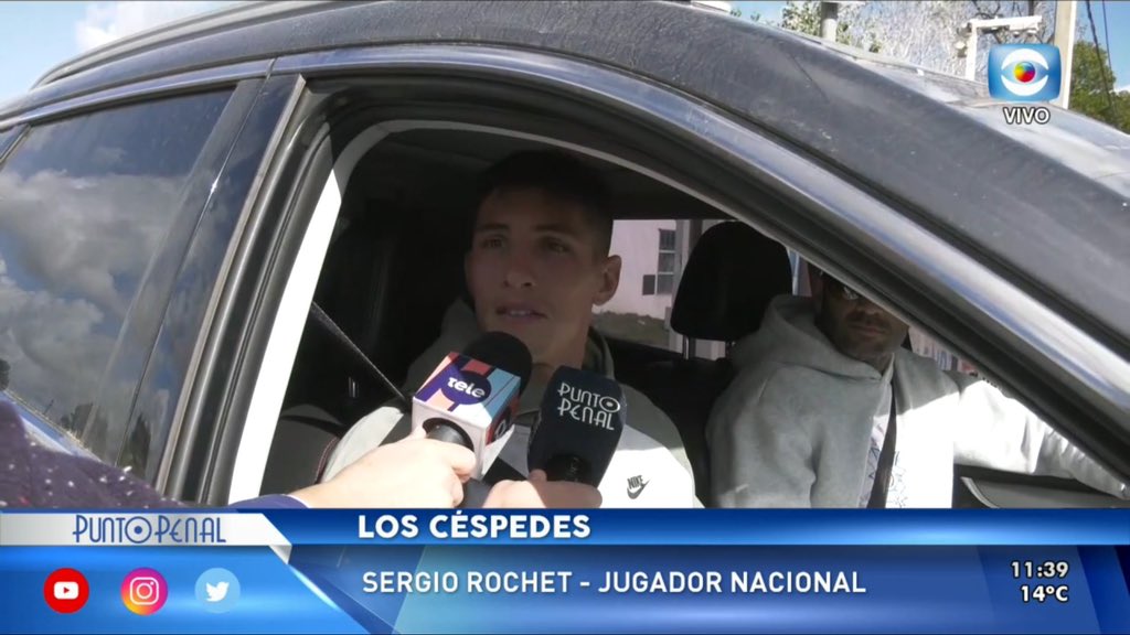 MartinCharquero's tweet photo. “Hay Chino para rato. Que se queden tranquilos los bolsos”. Chino Rochet en @Punto_Penal. https://t.co/CJUYzaFS1K