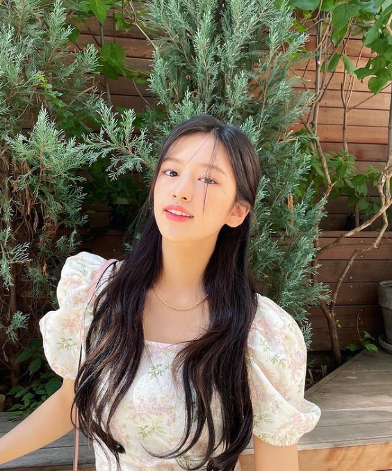 CHMCHRISTIE's tweet photo. @CHMEUNBYUL @CHMBIRYEOM @CHMYUNGJAE @CHMJINKYUNG /; Oke kalau gitu aku juga ounya wajah baru. https://t.co/b24DYFbvdW