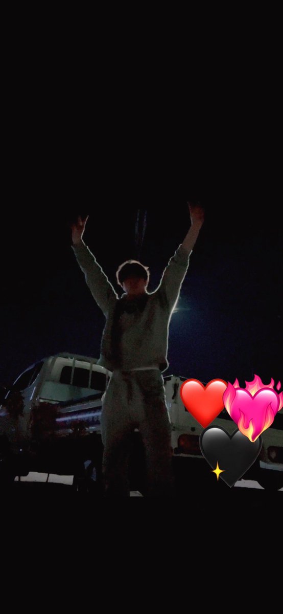 riae4trejo's tweet photo. TREASURE - SO JUNGHWAN UPDATE

"여러분들 잘자용~🍀✨🌑"

#소정환 #SOJUNGHWAN https://t.co/1KGvEjpffQ