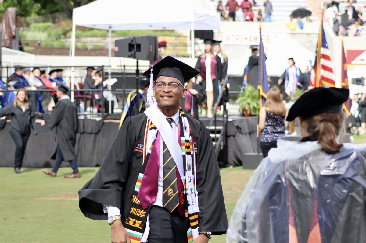 ohwowitsjay's tweet photo. Officially graduated from @virginia_tech

- B.A. in Public Relations🎓
- Minor in International Studies🎓
- First Gen College Student🎓
- FA ‘21 Initiate of Alpha Phi Alpha Fraternity, Inc.🎓
- Full Ride, No College Debt🎓
- Accepted into George Mason’s Masters Program🎓
- HIM🎓 https://t.co/r8M6iPPy7y