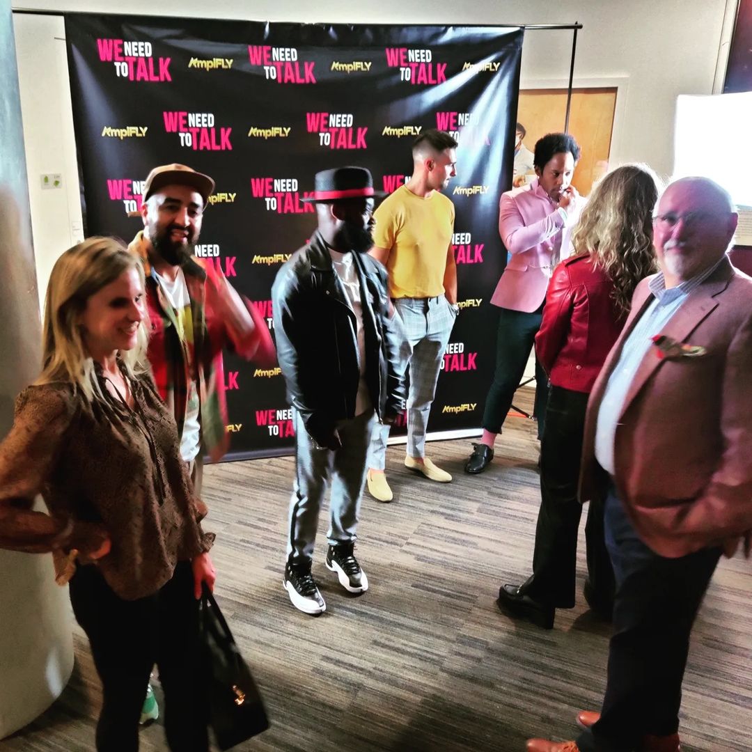 EmilyBettBR's tweet photo. 📷 || oldtennisshoes via Instagram
"#WeNeedToTalkMovie.com #FilmedInPhilly WE NEED TO TALK on digital platforms everywhere now." https://t.co/xfWnDvCXZj
