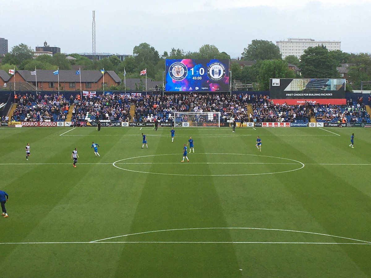 45 Mins. Come on lads keep it up. #StockportCounty