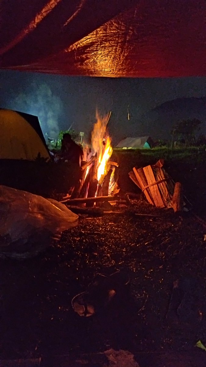 noxiovus's tweet photo. camping🏕🏕🏕 https://t.co/w8OfqNPnUK