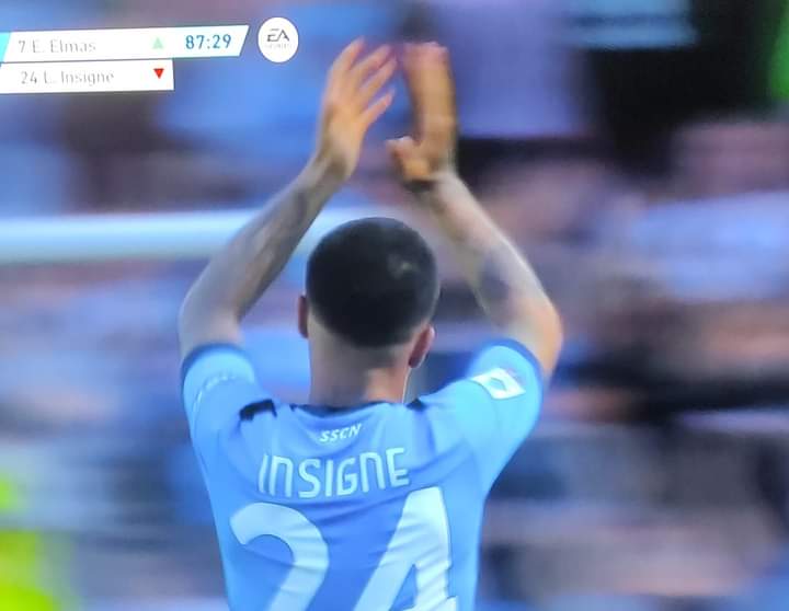 1926_cri's tweet photo. Per sempre con me 💙 #LI24 #Capitano https://t.co/CxrhaKnezw