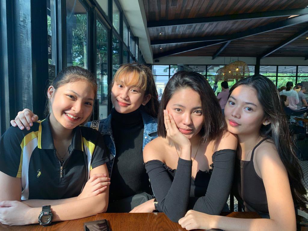 slayingrolyn's tweet photo. hay,, finally after 2yrs 😭🤍 https://t.co/KSlY4rlMcH