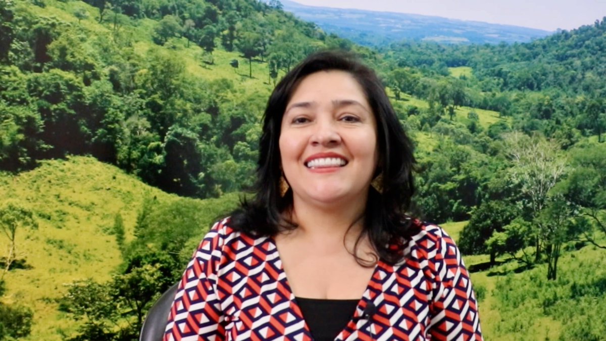 Ygua360's tweet photo. En el Día de la madre Patria #Paraguay, la Ministra de Turismo, @Sofiaemontiel, anuncia la receta ganadora de la VII Edición del concurso internacional #RetoMoringa. 

Descúbrelo en este video de @Senatur_Py:
https://t.co/7rOvUQ5Vq3

@alefeldman @NuttValencia @queridilla https://t.co/WGXgERnWpV
