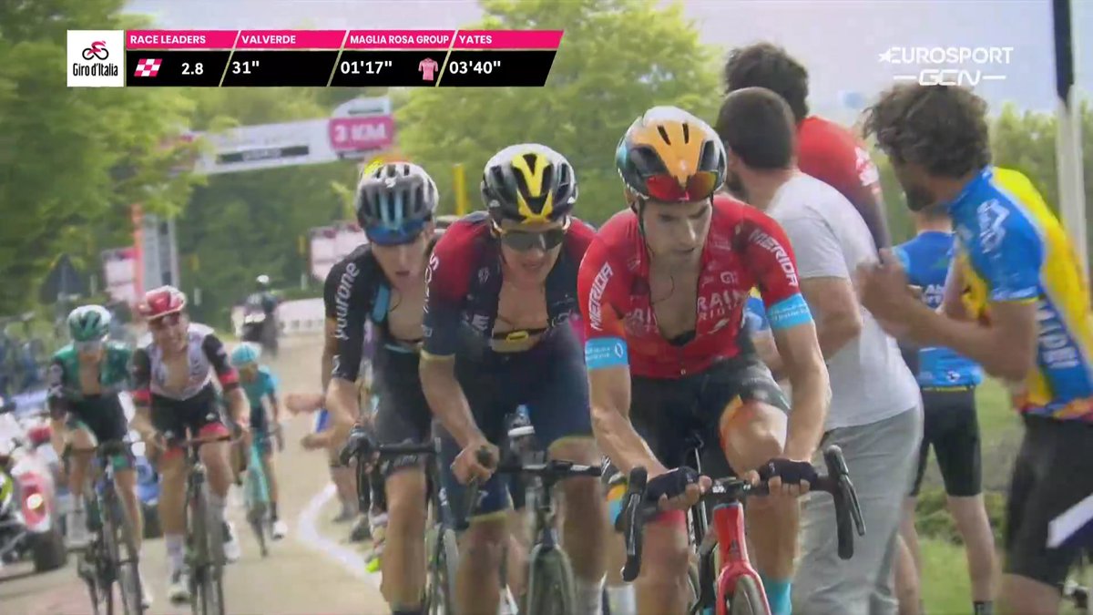 Joao Almeida can come back from anything even bankruptcy or divorce, I swear. #Giro