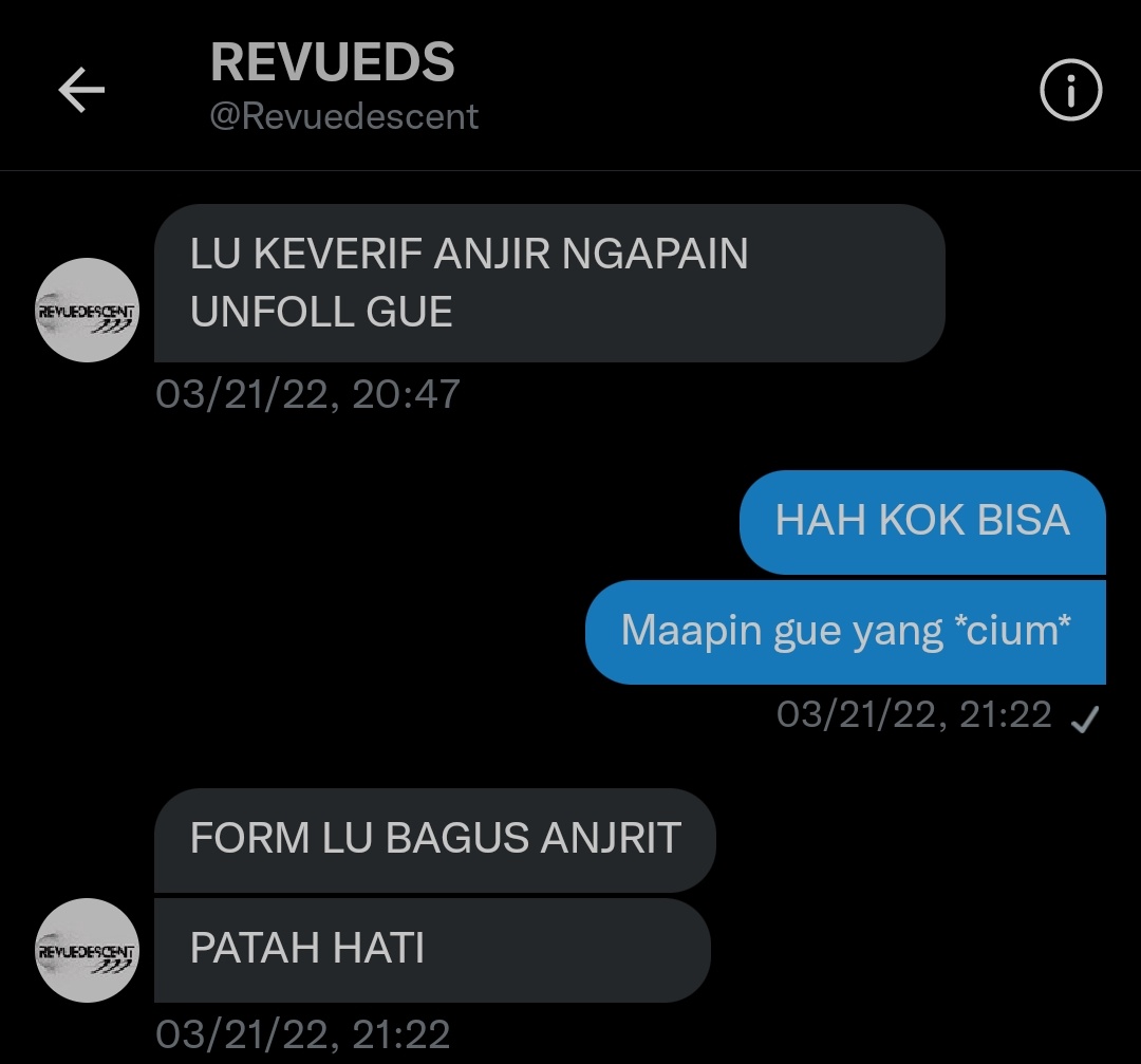koojunhpe's tweet photo. Versi dm-nya. NJIRT GUE GUE MAAPIN GUE YA SELAMA INI NYUSAHIN ELU. @revueares @Revuegavin https://t.co/324t2mLUPc