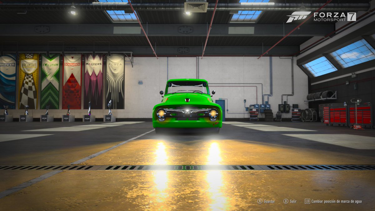 rogervadejocs's tweet photo. Jo ja m'he preparat la #pickup #FordF100 però veurem. Si seré capaç de controlar-la. Aquesta nit l'espectacle el tindreu a les 22h a https://t.co/WHUbrdza8S on els millors pilots de #FM7 ena enfrontarem al #corckscrew de #LagunaSeca #FM7Share #XboxParlaCatalà https://t.co/X7XDxnAVgz
