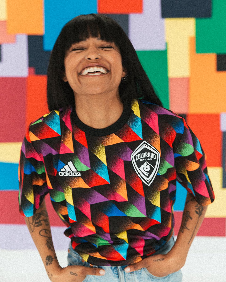 MLS's tweet photo. Love unites us. ❤️

Introducing our 2022 Pride pre-match top, available now: https://t.co/Nfxabvi8mF #SoccerForAll https://t.co/mWd8nqUx8D