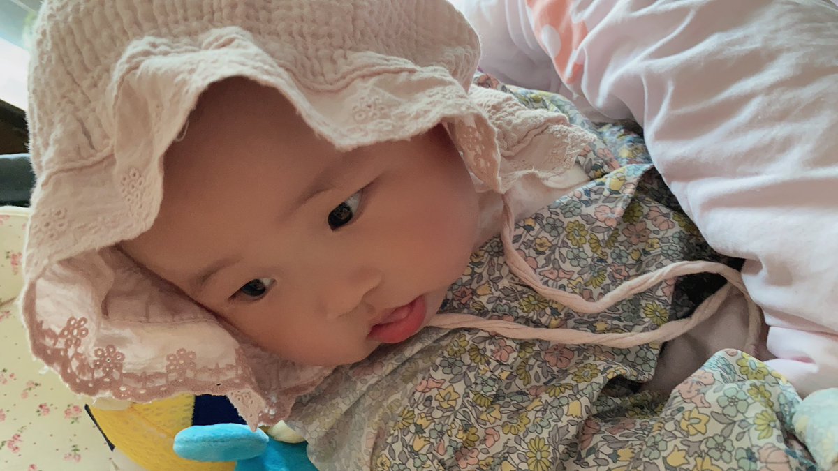 AnnaLibera9's tweet photo. Little girl https://t.co/9m7mMeOqxn
