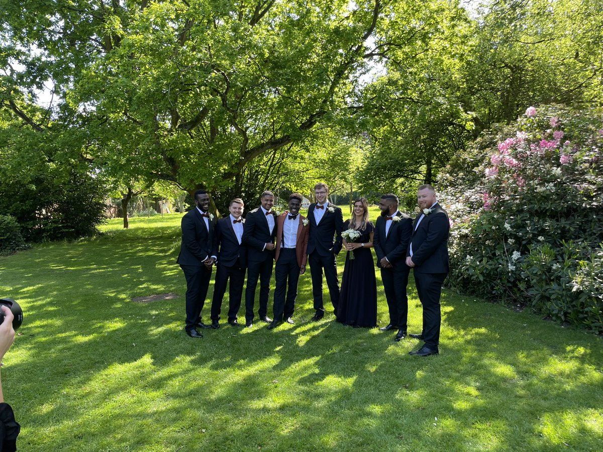 xtakaizerchief's tweet photo. I was a groomswoman. Millennial lifetime achievement unlocked https://t.co/jBHoz8o0oZ