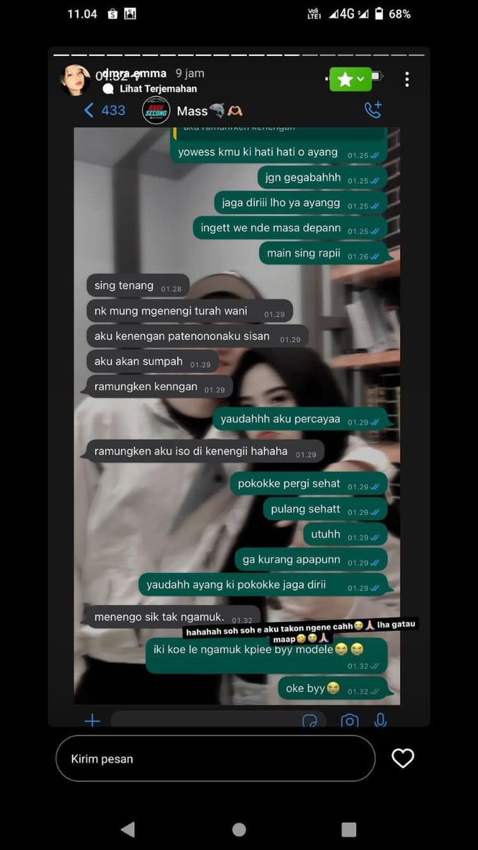 baiqnoviaa's tweet photo. Perhatian bgt ga si mana walpaperny soswit🤣 https://t.co/vkXvzJohvm