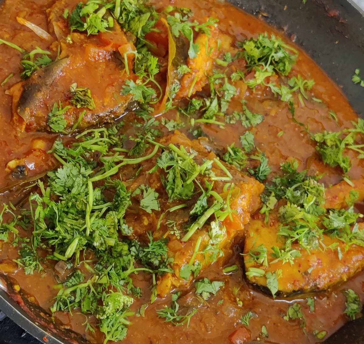 orangelemonin's tweet photo. Fusion Fish Curry!!
A curry from Chennai &amp; Bihar!
#fishcurry #fish #Cooking #weekendspecial #Curry #nonveg #Chennai #Bihar #SouthEastIndia https://t.co/x3HpHVwyXq