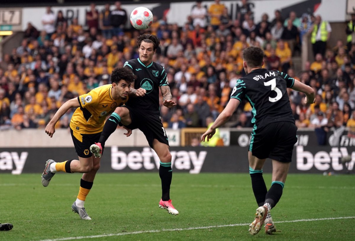 betikaKe's tweet photo. From Man City kumiss Pena na Leicester kunyoroshana mabao 5 #EPLSUNDAY rundown imekua aje kwako?

Tottenham vs Burnley 1-0

Wolves vs Norwich 1-1

West Ham vs Man City 2-2

Watford vs Leicester City 1-5

Leeds United vs Brighton 1-1

Aston Villa vs Crystal Palace 1-1
#BetikaIsSix https://t.co/7TwKgxQkDr