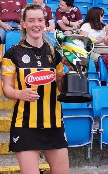 PcmoylanPat's tweet photo. Great week for all in the Sycamores &amp; Aylesbury Estate as neighbours @DicksboroGAA Aoife Prendergast &amp; Padraic Moylan captain KK teams to Leinster titles at Senior Camogie &amp; U20 Hurling respectively. https://t.co/CYIeEC3MvQ
