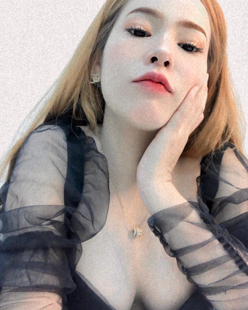 Janie19Jj's tweet photo. ช่วงนี้น้ำมันแพง หนีมาอยู่ด้วยกันแล้วเราไปปล้นคลังน้ำมันกันดีมั้ยคะ นี่แหน๊ะ! Line :@janie19 แอดไลน์มาคุยเล่นกันได้นะคะ 😘😘😘 https://t.co/fvc9a2xkD4