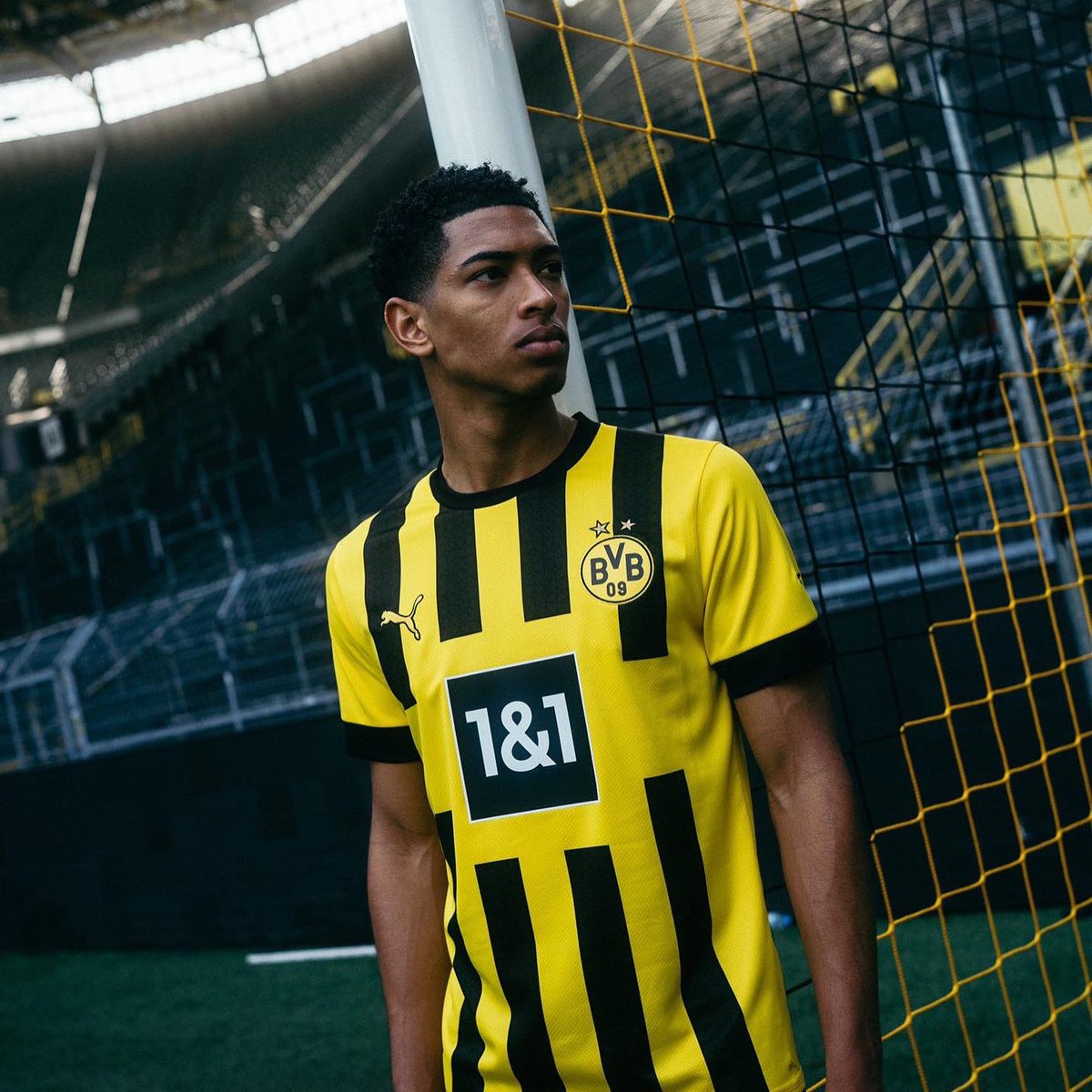waveyfs's tweet image. Wavey News 🟡⚫️ Dortmund have dropped their 22/23 shirt. Who’s feeling this drop? 📸 @BlackYellow
