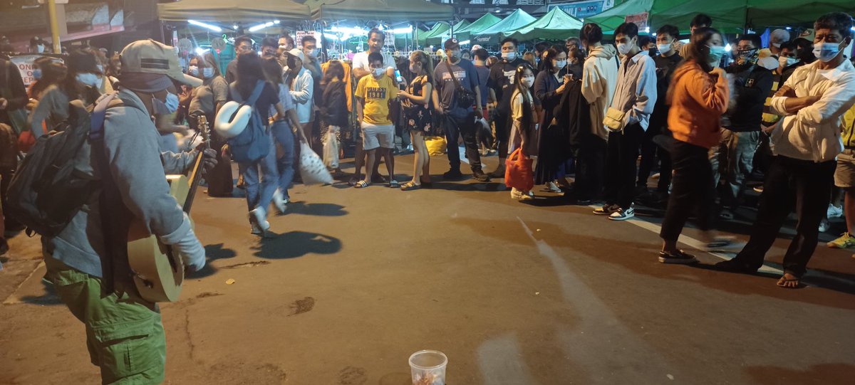 MrMartinRiggs's tweet photo. Si Tatay, na nag busk para may pang dialysis siya. Kumanta rin siya ng song ng @SB19Official at yung buong set niya OPM!

Hindi kami nakapag-busk sa Baguio Night Market, para magka chance ma-enjoy, mapanood at mainspire sa purong Musika ni Tatay! 

#NormalizeBusking #Purpose https://t.co/o753Gcjb7Q