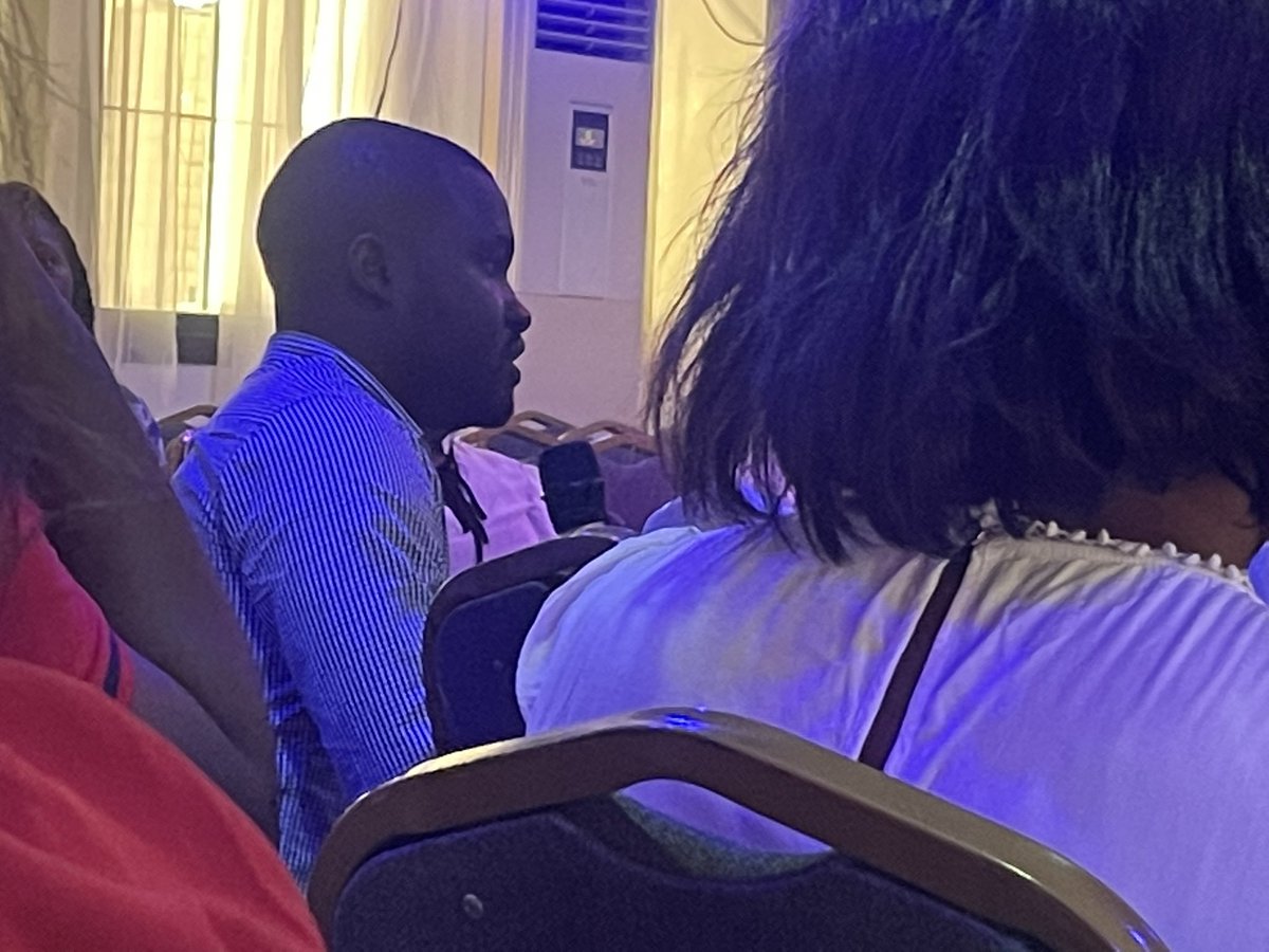 ActuEvent2Fifi's tweet photo. Parole au public
L’éducation d’aujourd’hui est plus calquée sur l’Occident. On peut sortir de ça en rentrant à nos racines. Savoir rester ferme et respectant les tranches d’âges.
#PA_Events #PressionsSociales #ConferenceDebat https://t.co/0BbjvYJAf1