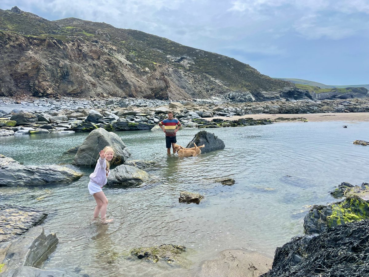 Lucieer07's tweet photo. With a head full of #law from two looming EMAβs (π€―) a family #walk was 100% need this weekend! On the homeward stretch now for year 2 of my law degreeβ¦.the end is in sight (before the final year begins π€ͺ)! #OUstudy #lawdegree @OU_Law @OpenUniversity #Cornwall https://t.co/7oG2LsPsNG