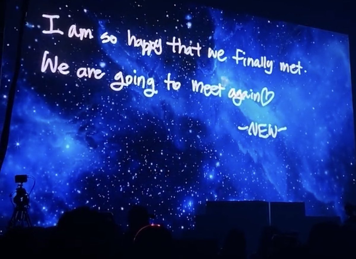 allsunnew's tweet photo. algún día podré conocerte, por ahora me basta y sobra el solo verte feliz y disfrutando el concierto! https://t.co/MDXsmXCj0Y