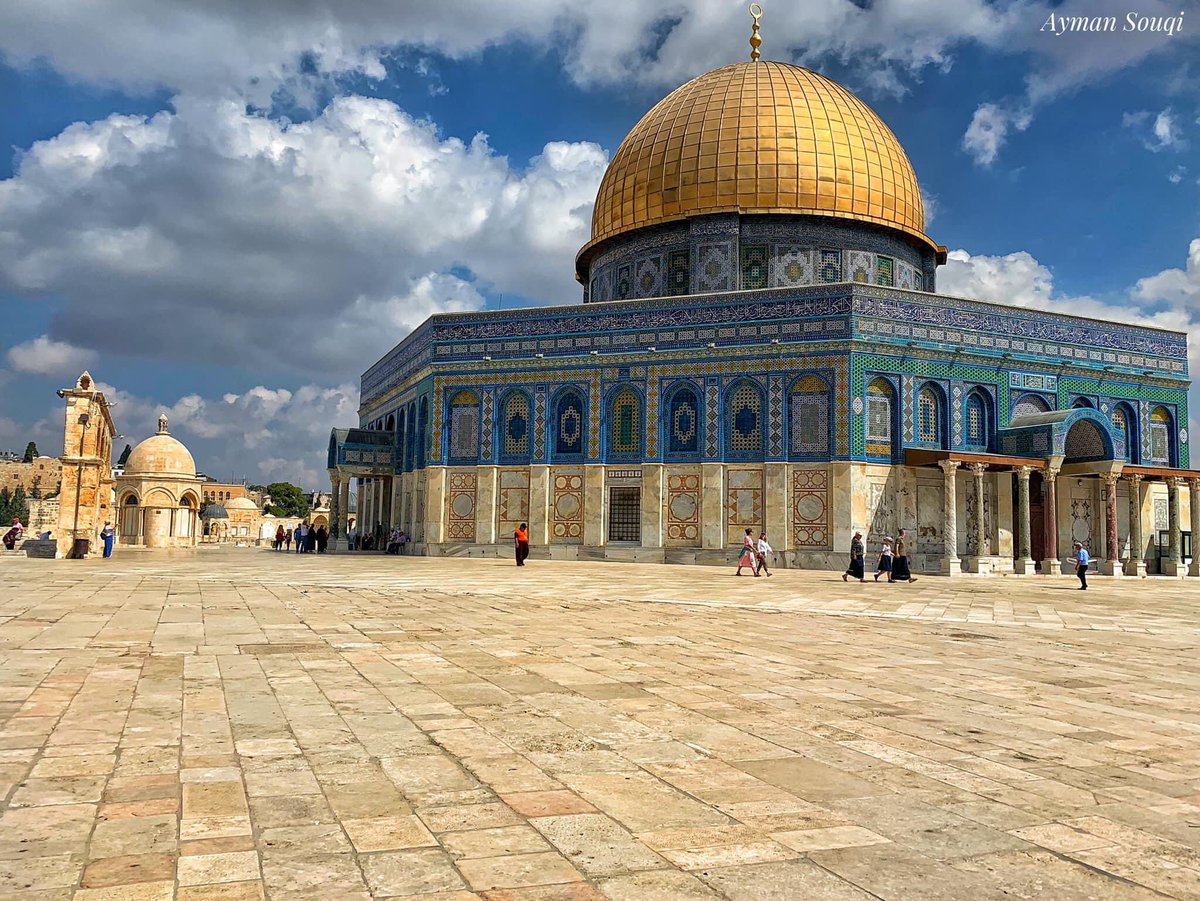 bedounraqabah's tweet photo. صباح القدس "عاصمتنا الابدية" 🇵🇸 
#نفير_الاقصى https://t.co/OVzVXo41KZ