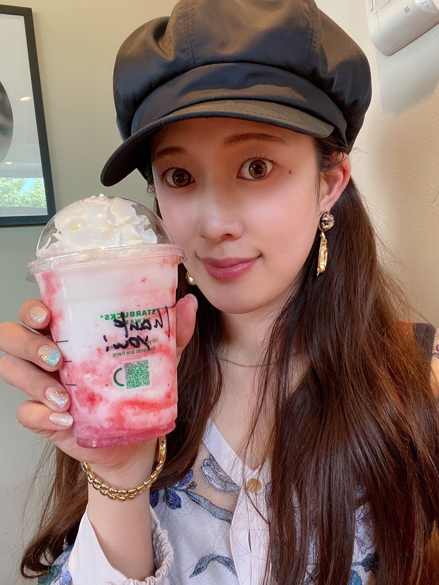 有賀みなほ♡Gカップ美くびれ on Twitter: "スタバ〜🍓 久しぶりに飲みました 暑い日にピッタリです! #有賀みなほ https