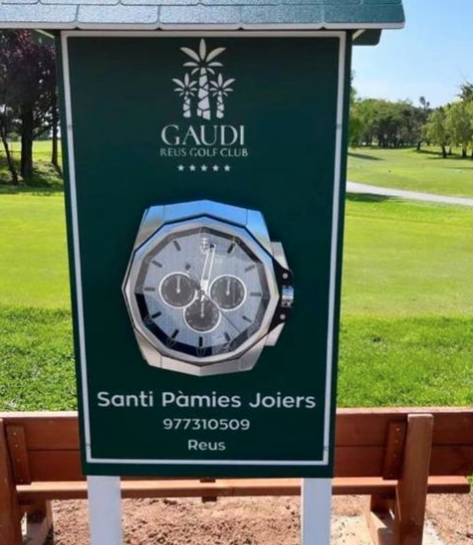 PolaceGolf's tweet photo. #golf #golfsponsor #golfequipment #greenkeeper #sponsor #tee1 #golfwatch https://t.co/VoqZ1M7HT6