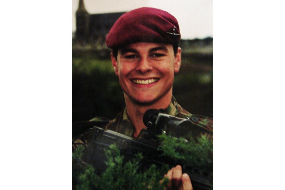 KeyserSosse's tweet photo. 30th May, 2009

Lance Corporal Nigel Moffett, aged 28 from Belfast, of The Light Dragoons, and Corporal Stephen Bolger, aged 30 from Cromer, of The Parachute Regiment, were killed by an explosion on patrol near Musa Qaleh, Helmand Province 

Lest we Forget these brave men 🇬🇧 https://t.co/CIfX0seaqJ