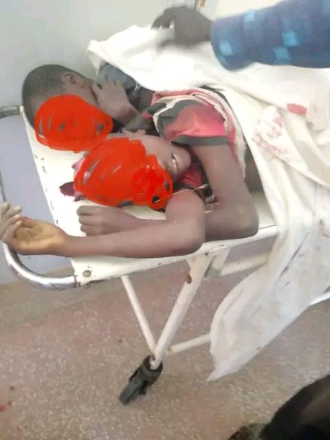 Kelvinkiibe's tweet photo. Kerio valley again is bleeding. The bandits sprayed bullets to 3 innocent kids who were just playing. It's very sad that government has neglected the call to restore peace in kerio valley.@kipmurkomen pokot @NPSC_KE matiangi
Aisha #touchlife #weneedpeace https://t.co/QzHh4CoIn7