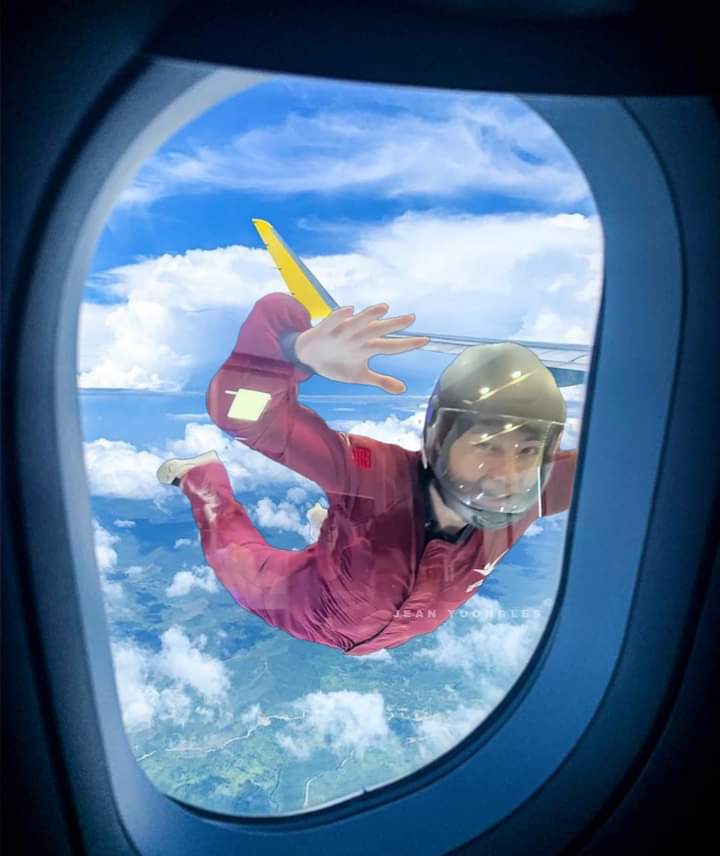 kth_mae_'s tweet photo. Have a safe flight taehyung 💗 https://t.co/N2OEJqklOw
