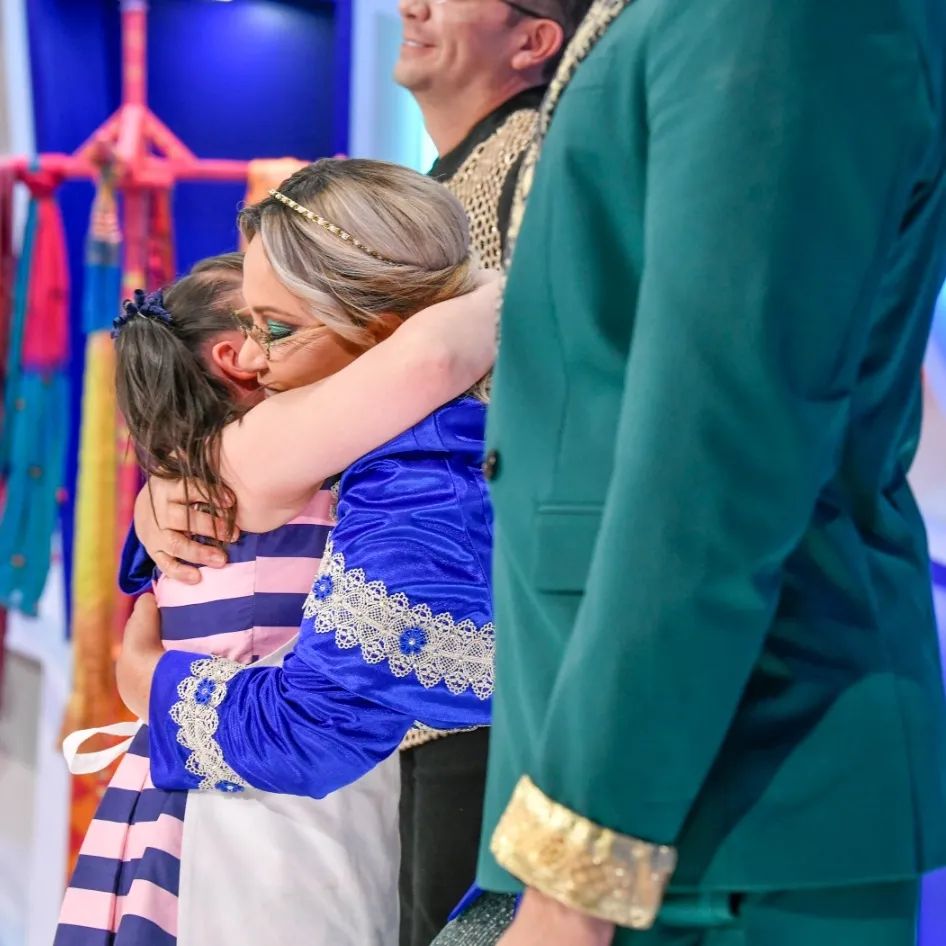 bywitness's tweet photo. 🤯🤯 La Chef Betty acaba de subir esta fotografía en Instagram. Me muero si sale Naty 😭😭
#MasterChefJunior
#MasterChefCelebrity
#SemiFinalMasterChef
@MasterChefMx https://t.co/cwM82Kqr1d