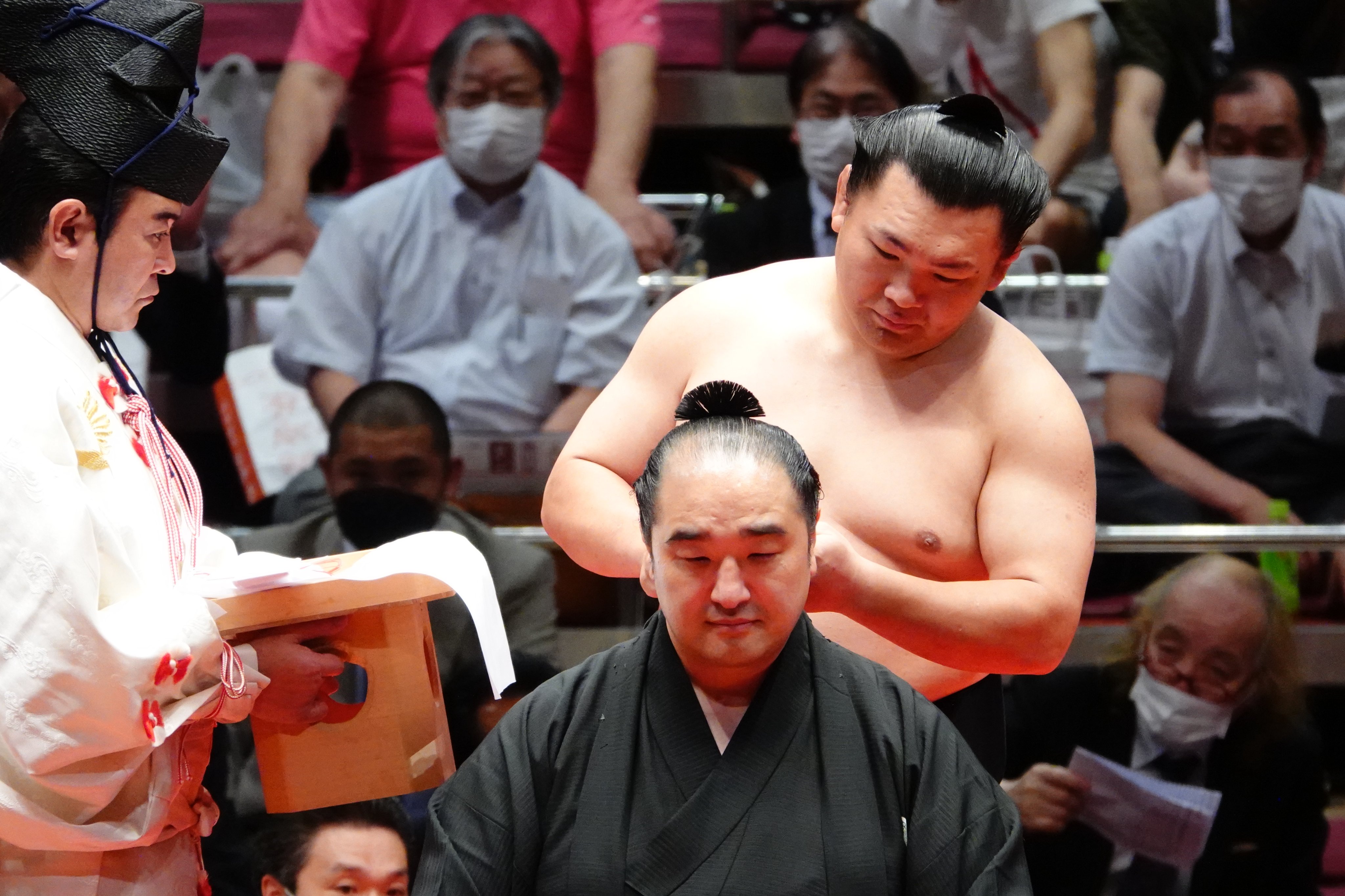 日本相撲協会公式 九州場所チケット絶賛発売中 同じ伊勢ヶ濱部屋の照強 翠富士 錦富士 熱海富士 安美錦 T Co C4woqffbui Twitter