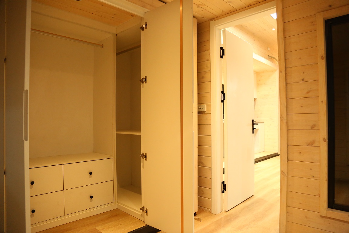 starter_homes's tweet photo. We offer #clients a very #personaliseddesign
and #buildprocess for their TINY HOME.
START YOUR JOURNEY https://t.co/5RUDxymBAu
Small on #Space - Big on #Possibilities!
5 slide out project.😎 https://t.co/N9veCBClen