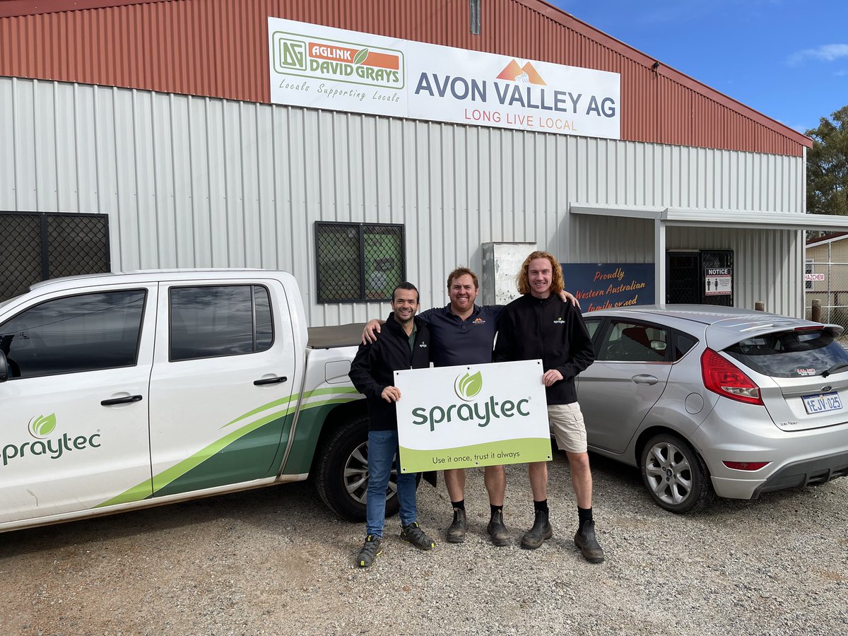 spraytec_aus's tweet photo. Proving our commitment to @deltaagribus & @DavidGrayAglink’s Avon Valley Ag! Brett and his team have garnered significant interest in our core product #FULLTECMAX. Positive grower experience across knockdown applications has ensured confidence carries into in-crop applications. https://t.co/V35cFSI3QM