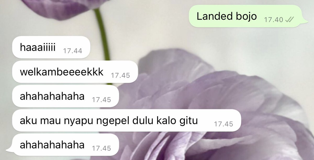 denisadef's tweet photo. After a week away for business trip, tidak ada "i love you" atau "i miss you". Adanya ini. https://t.co/NKHef1biRG