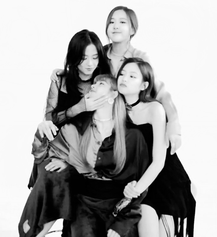 flirtychls's tweet photo. 2018                                2022 https://t.co/vzVBVW8gZE