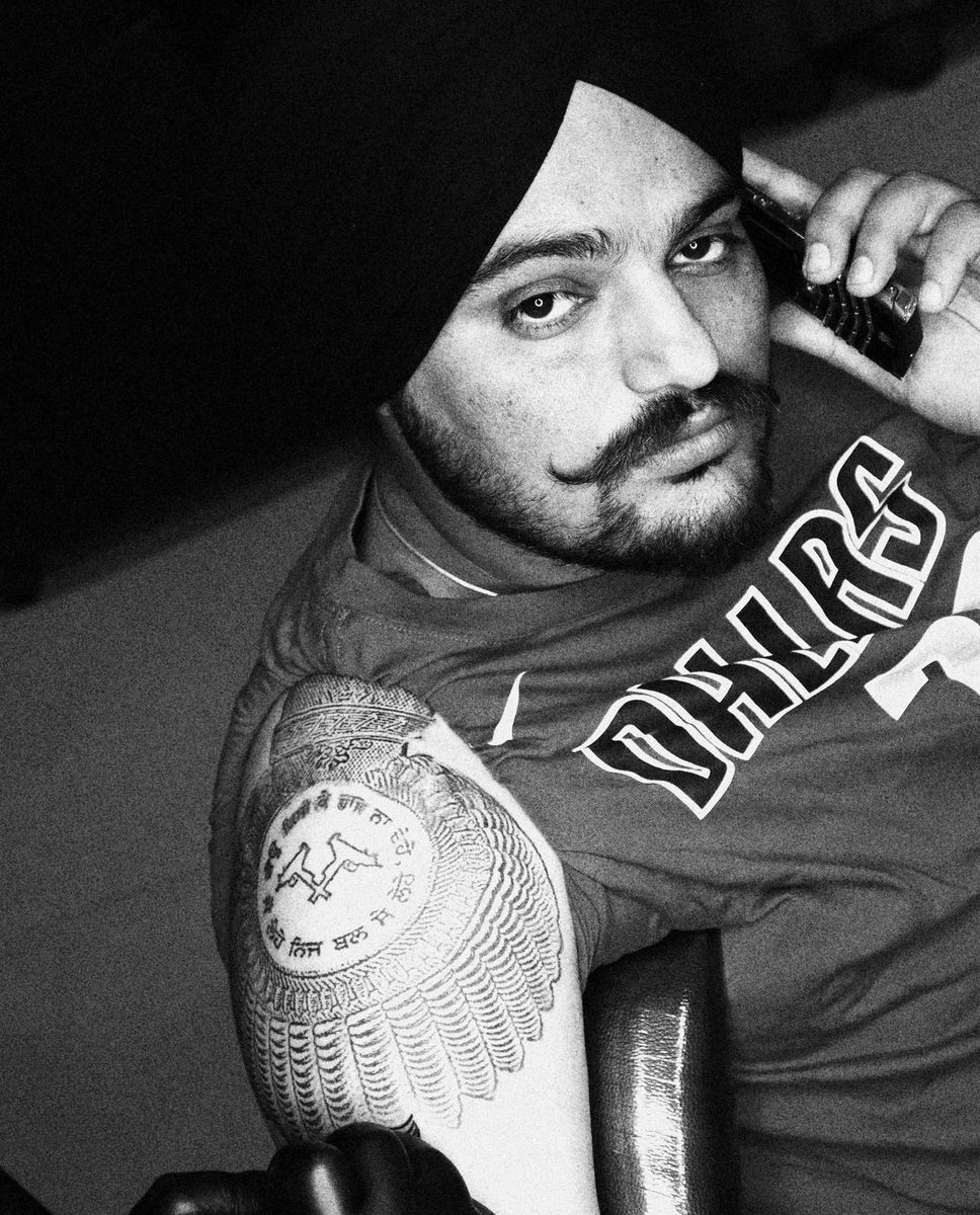 Gagan Lally ਨੇ ਬਣਾਇਆ Sneha Katyal ਦਾ Tattoo | Dhillon Preet - YouTube