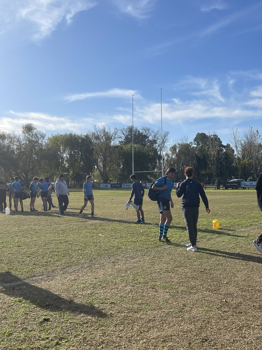 nataliasmessina's tweet photo. Partidazo del CUQ vs. GEBA 👏🏻👏🏻👏🏻 #quilmes #CUQ https://t.co/JT5YxdFXAg