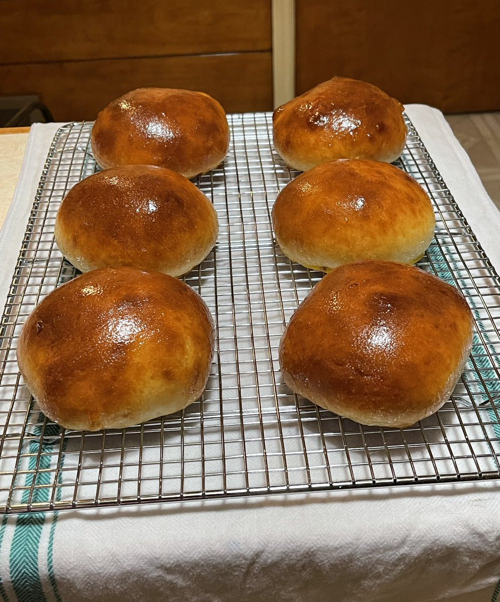 DetMissionCon's tweet photo. I made Homemade Hamburger Buns for the first time. How did I do ? #Foodie #Food #MemorialDayWeekend #BBQ #RealMenBake👨🍳 https://t.co/kuDLDy3qmF