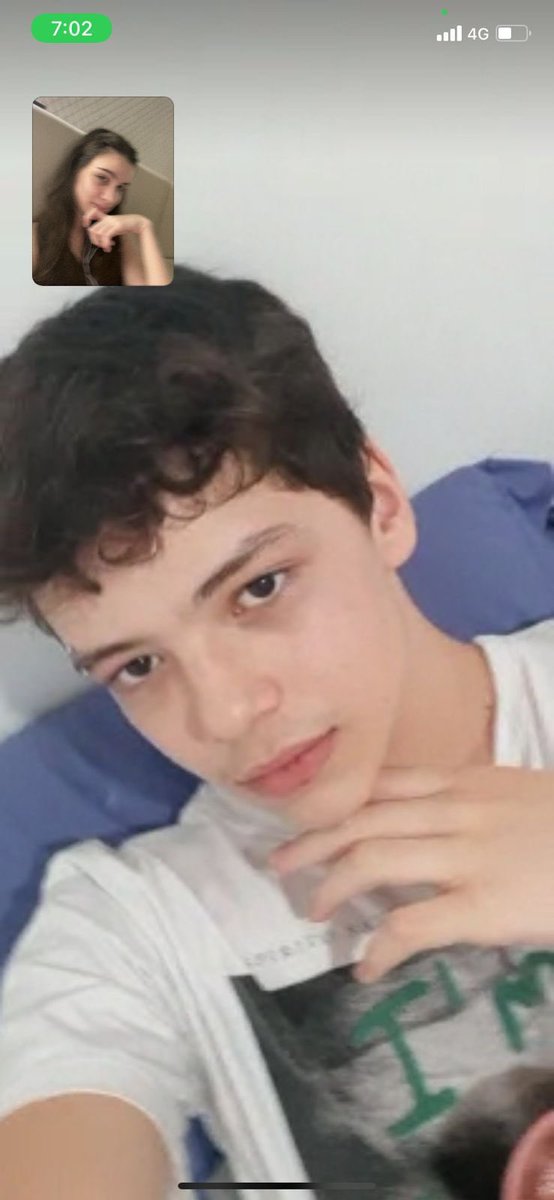 buterouss's tweet photo. feliz aniversário pro melhor amigo que a internet poderia me dar, obrigada simplesmente por ser você @greedyfavs 

3.281 risadas e 528 “eu te amo” <3 https://t.co/r1bn1bh0dw
