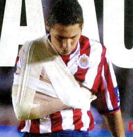 Ejercito_RB's tweet photo. Aún con tantas heridas, imposibilitados y con la impotencia, siempre portaremos nuestra camiseta con orgullo y pasión. #DeChivas ⚽🐐🇦🇹❣️ https://t.co/vo8tV4Bu5Y
