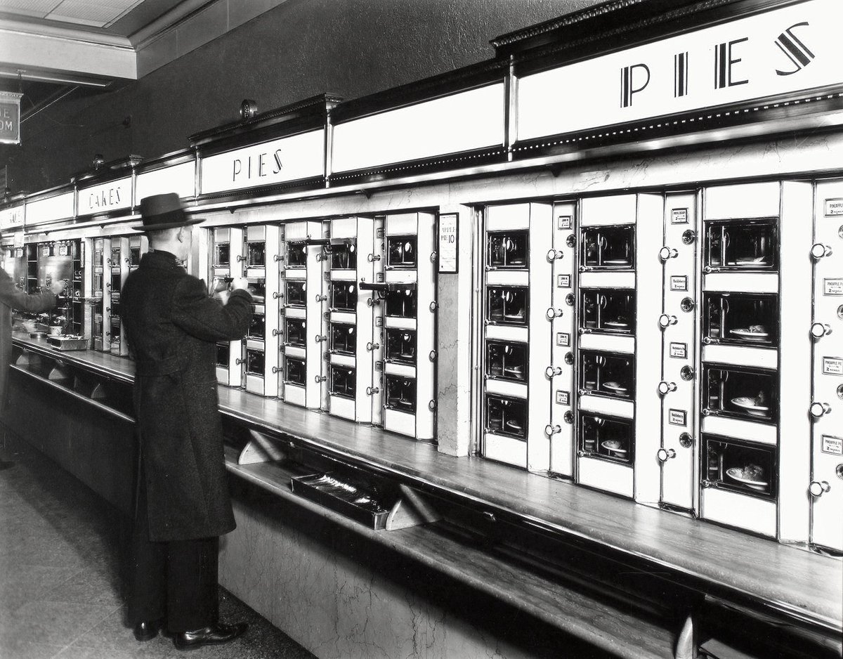 A Manhattan automat circa 1936. Nifty!