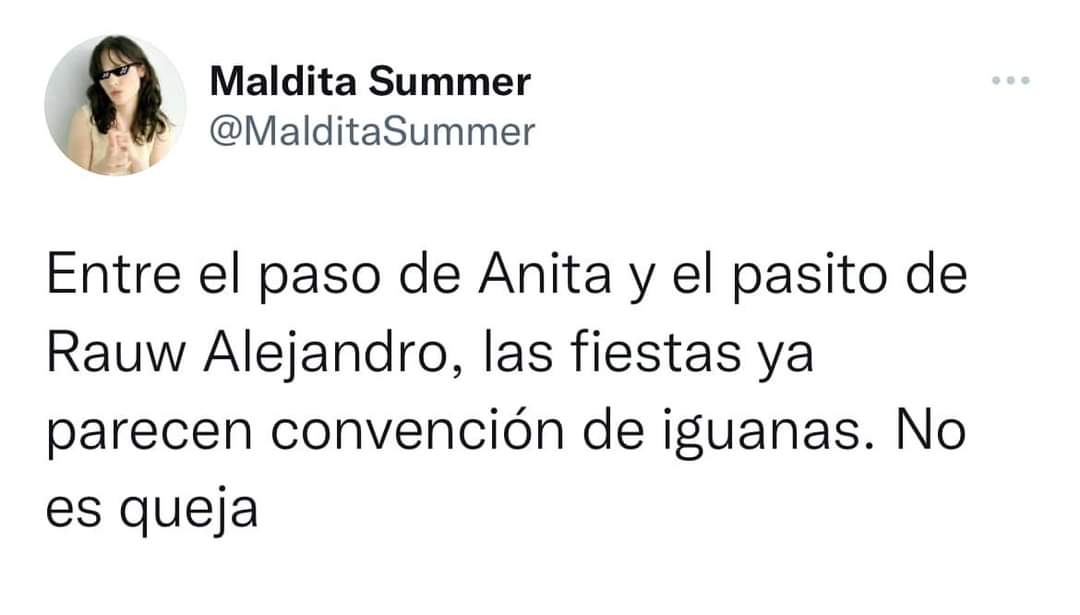 iGuerreroLife's tweet photo. Lo que summer no sabe es que todos se inspiraron en el famosísimo paso de uy, uy qué iguana tan fea🎶 https://t.co/ygYUzMcQyF