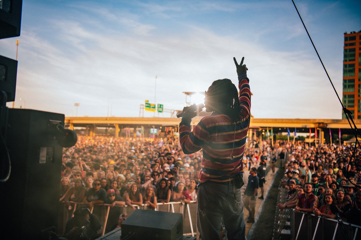 forecastle's tweet image. there's love in my heart for you @BlackPumasMusic 💜