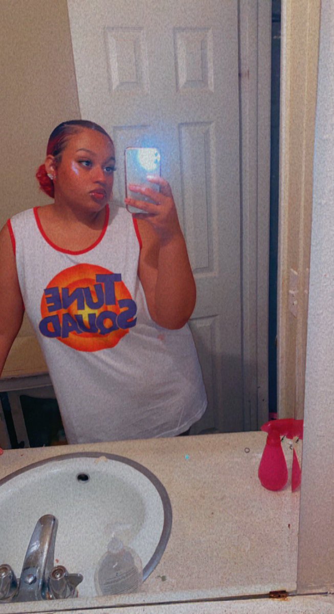 918tmp's tweet image. Good night 😴