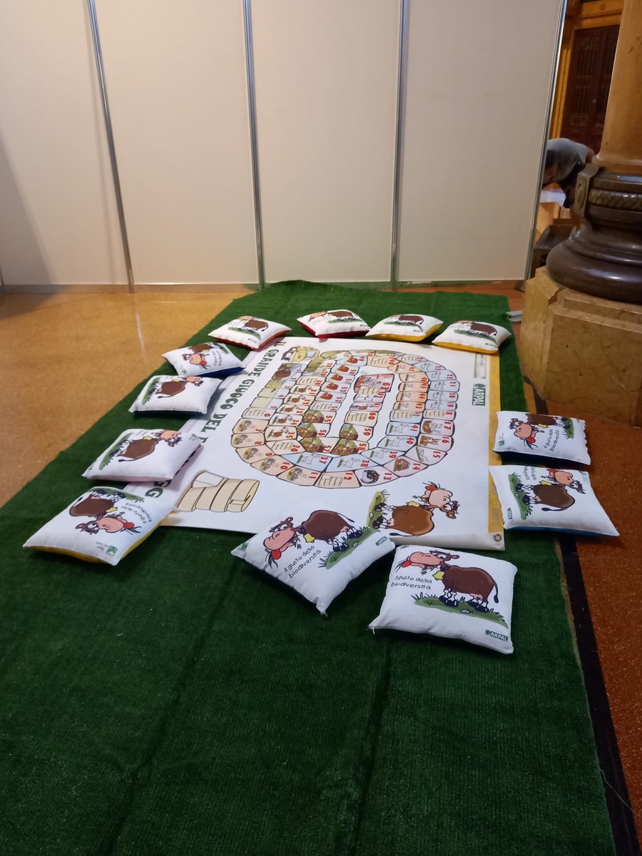 PARCO_AVETO's tweet photo. Cosa dicevamo? #IlGrandeGiocodelFormaggio di #parcoaveto è già apparecchiato al #PalazzodellaBorsa, e aspetta solo voi! #TransumareFestival @RegLiguria #CambioVia @pc_maritime https://t.co/rgI3DhwTXg