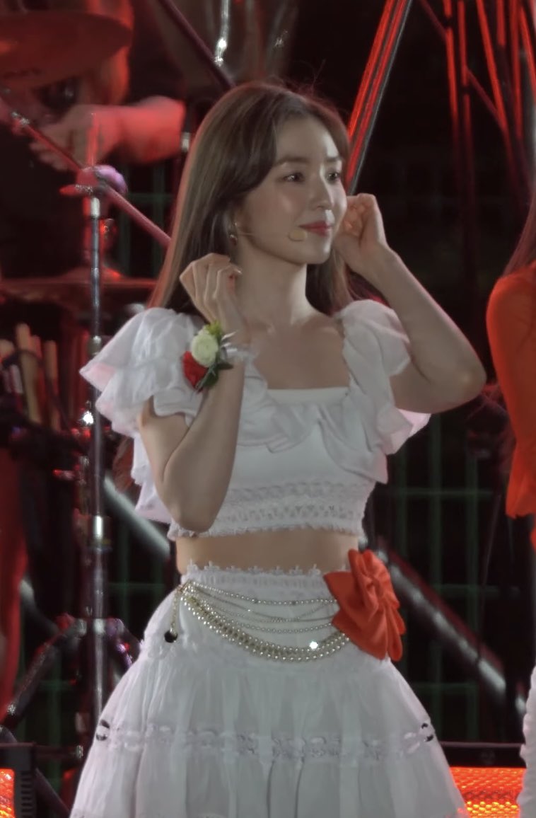 picsofirene's tweet photo. flawless. https://t.co/lpUDKjFohT