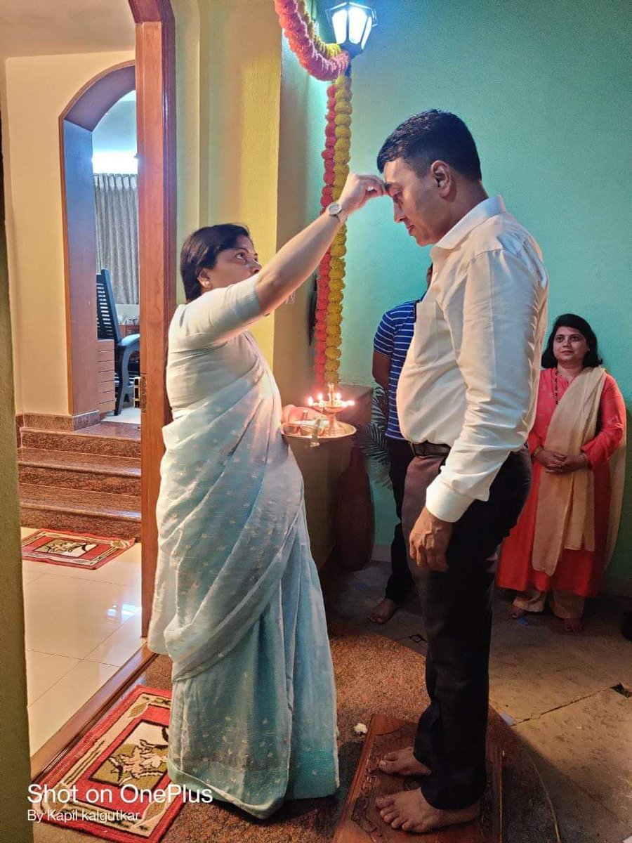 mulla_urfan's tweet photo. Here's wishing a wonderful couple Heartiest congratulations and Happy Anniversary to Hon'ble CM #Dr Pramod Sawant Ji and Madam #Sulakshana Sawant Ji
May Allah fill your life with more beautiful moments and colourful memories in the upcoming year
@DrPramodPSawant @sulakshanasawa1 https://t.co/vCsrSjplcN